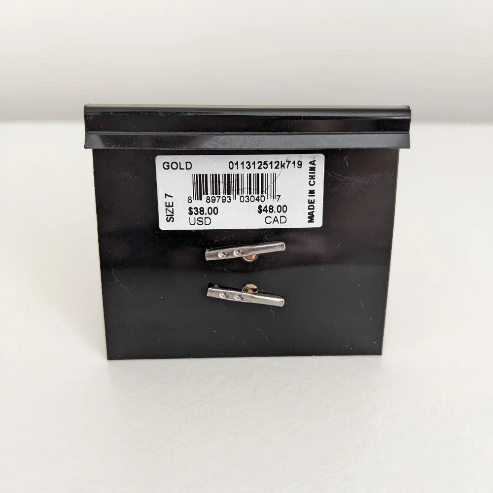 BCBGeneration LOVE 💛 RING - Picture 5 of 6